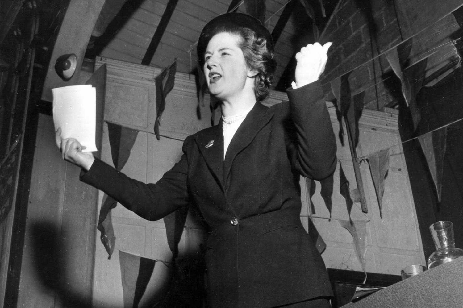 英国首相撒切尔的一生视频,政坛铁娘子撒切尔夫人一生铁腕