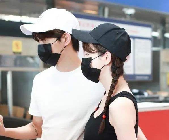 小五跪谢汪涵,当年天天向上小五金恩圣