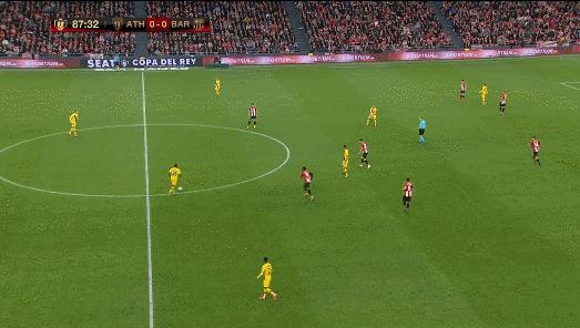 真正的巴萨中场发动机！比德容更好用，但一个通病让人惋惜