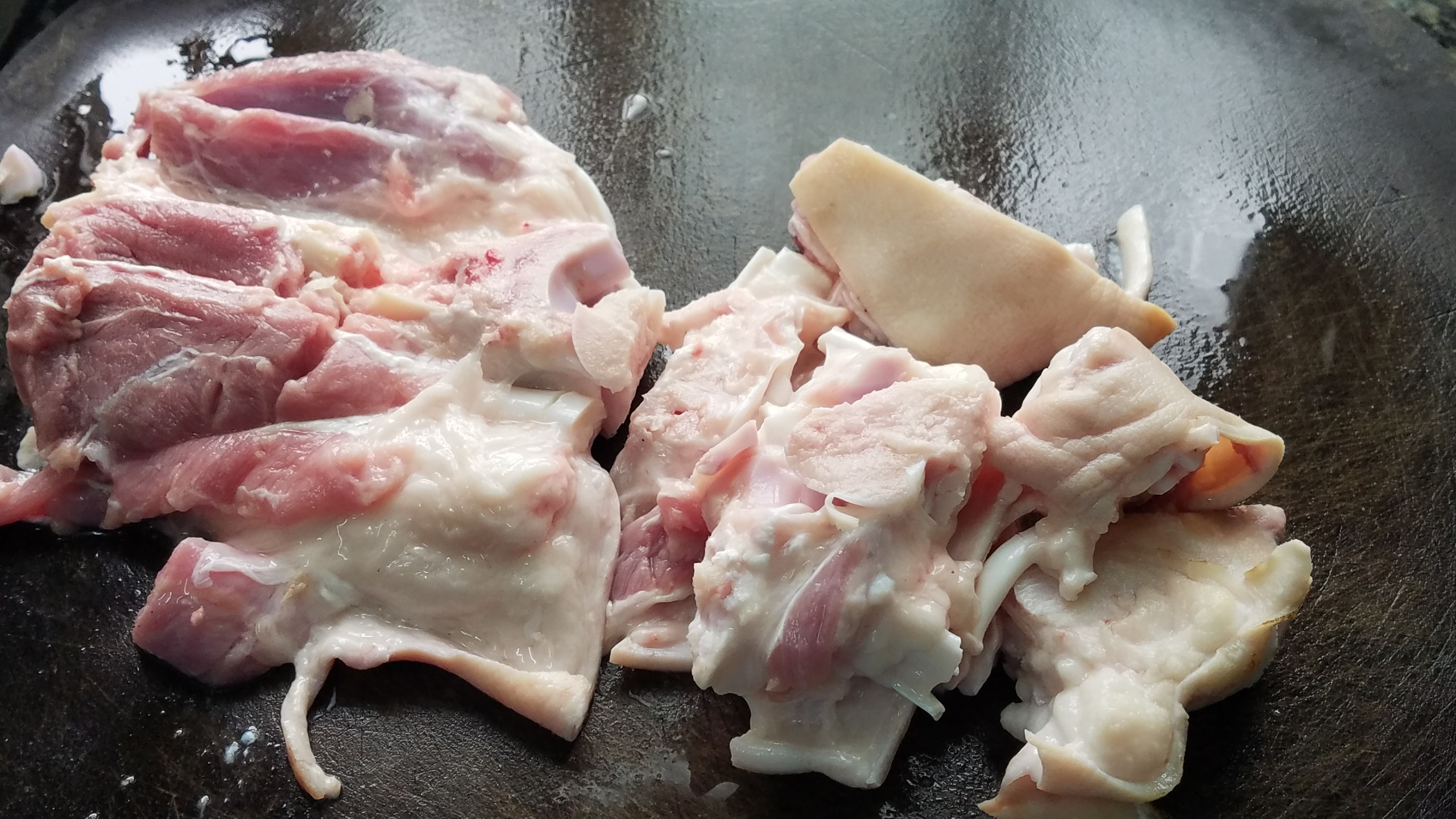 酱猪脚高压锅的家常做法,电饭锅焖酱猪脚