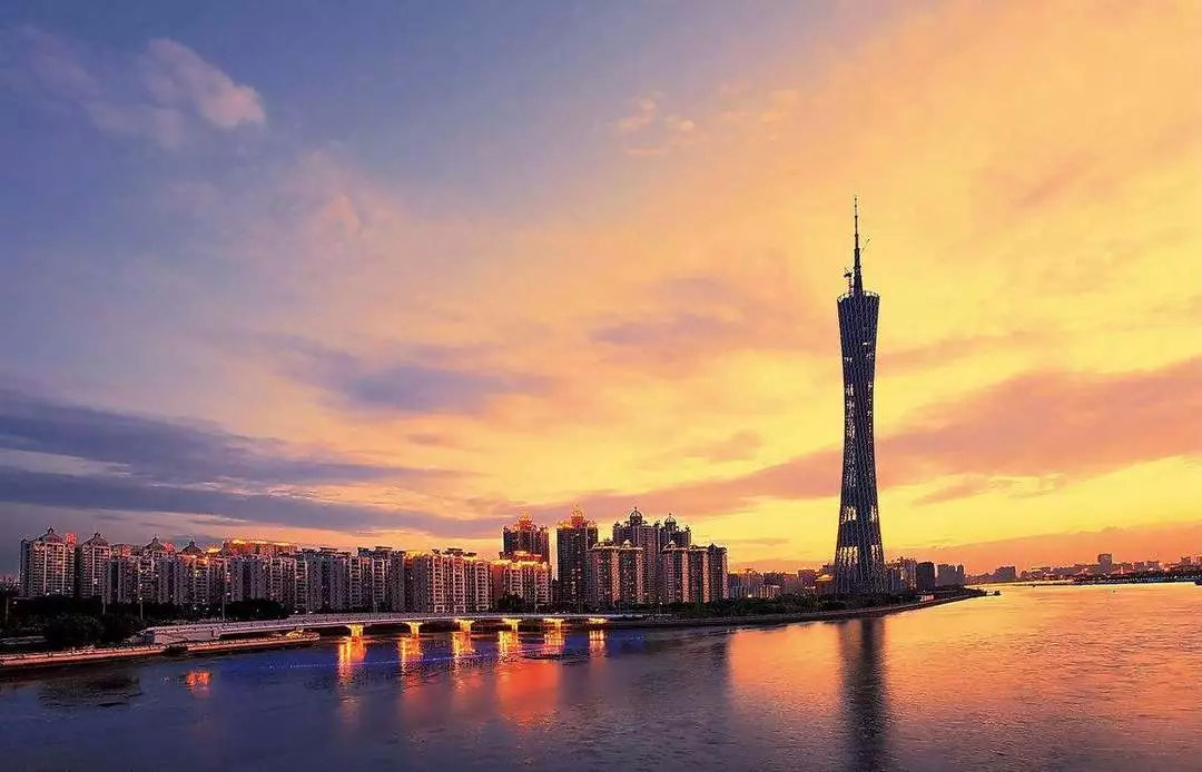 不管是出租屋还是自己存款买的小房住的舒心才是生活