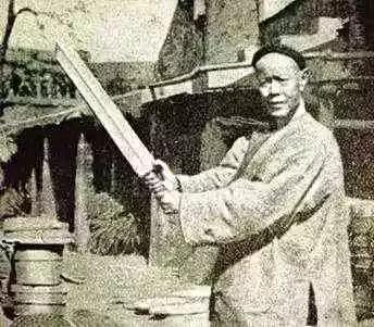 他是中国最后一个被凌迟的悍匪,一代武学大师出手才抓获