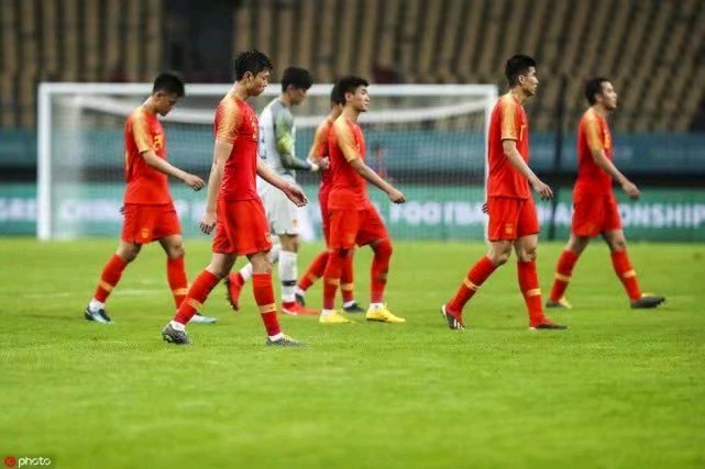 中国队想说爱你不容易,中国足球期待很美好