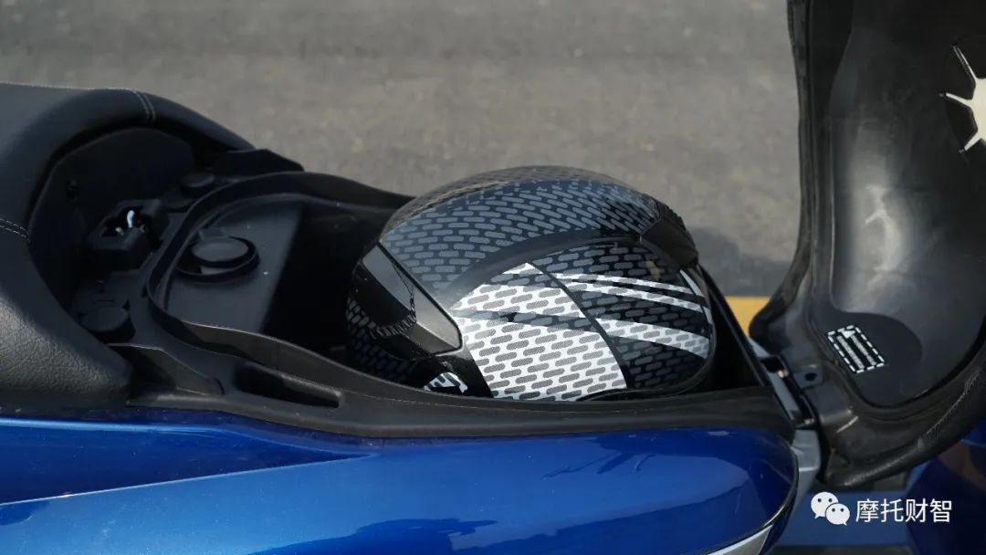 胖虎试驾：22800元全新水冷姜戈150