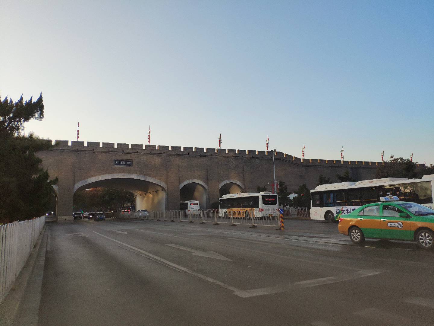 西安古城墙上的城门——朝阳门