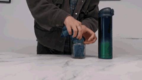 一万米重量只有1克，莫代尔纤维做成衣服，柔软像“第二层肌肤”