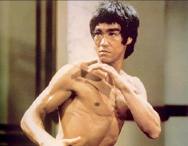 功夫足球星爷和达叔,少林足球星爷经典片段