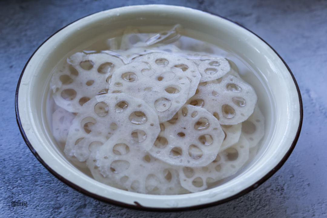 小苏打煮莲藕莲藕怎么做不发黑,莲藕炖排骨怎么才能让莲藕不发黑