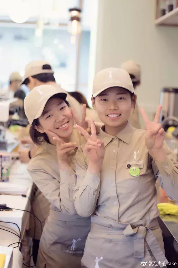 这个车行洗车速度慢10多分钟,但来过的客人都成了回头客