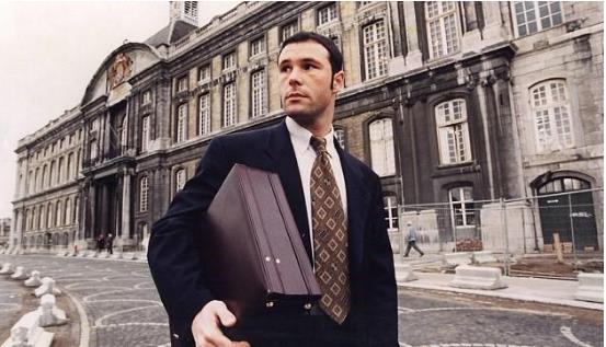 博斯曼法案对足球的危害,博斯曼法案判决结果