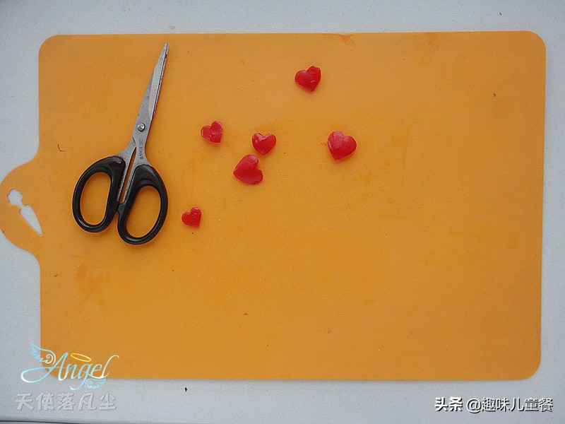 母亲节能吃的花送给最美的妈,愿妈妈永远身体健康,貌美如花