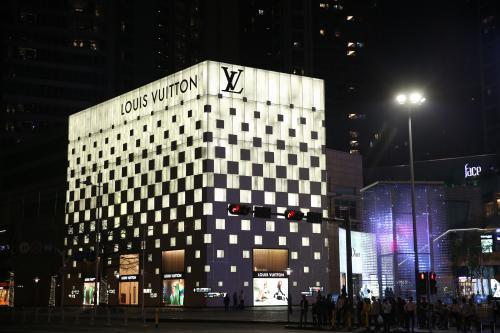 如何了解奢侈品的市场情况和趋势,奢侈品应该选择哪个