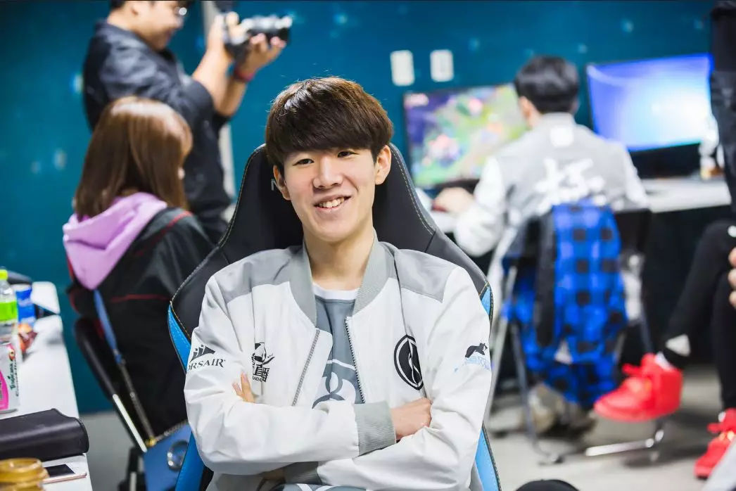 英雄联盟theshy被定住了,英雄联盟theshy选手去哪了