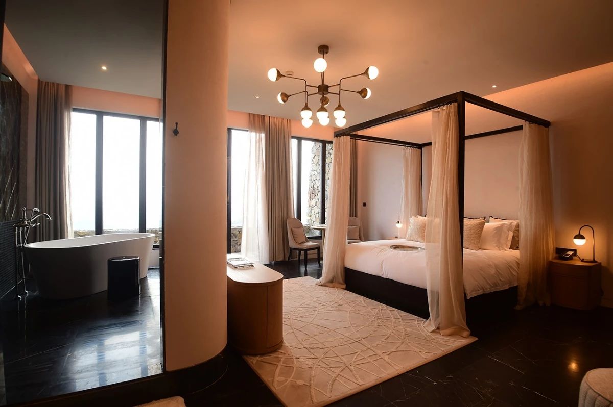 裸心堡折扣,裸心堡观景攻略