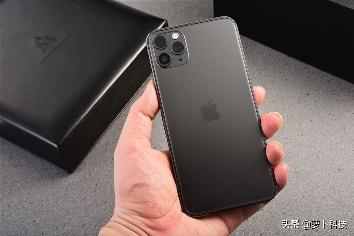 iphone11promax爆改13750毫安,苹果4s爆改苹果11