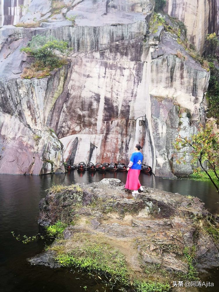 勿谓湖小,天在其中:绍兴东湖