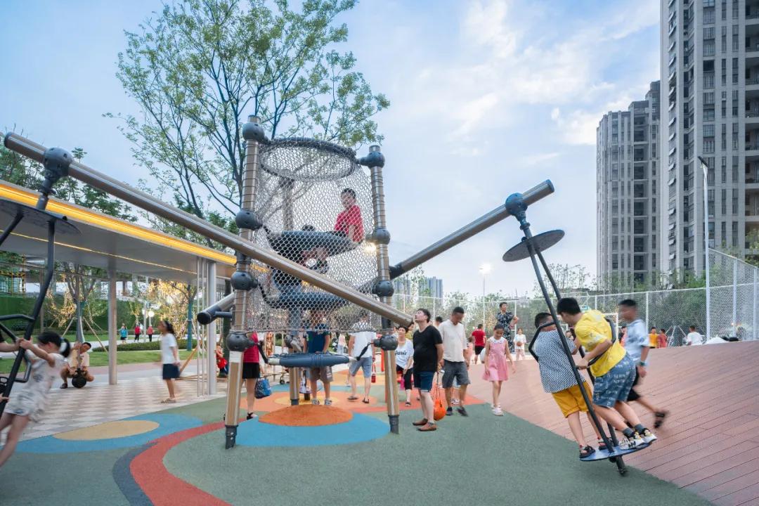 绗涗笢鑷诲搧,绗涗笢鑷诲搧浜戞箹鍗侀噷