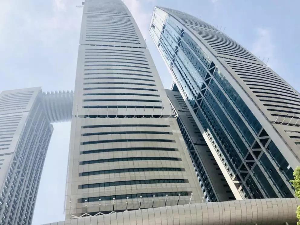 1144.9万拍卖！重庆来福士，扛不住了？