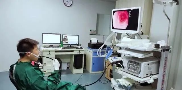 胃镜检查时医生把胃切了,胃镜检查医生说胃要切一般准吗