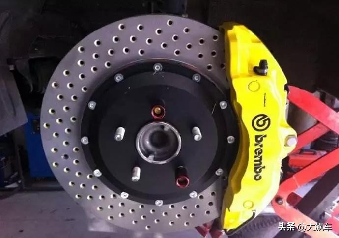 卡钳红色和荧光红色,可以把银色卡钳喷成红色吗