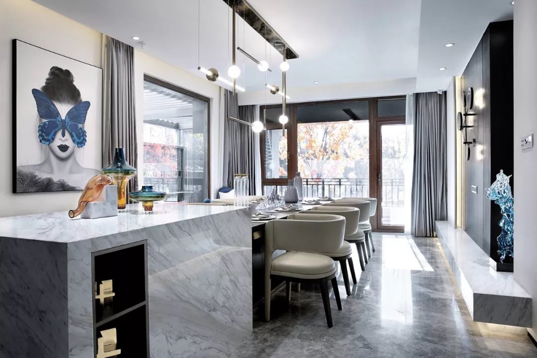 背靠北京西山龙脉的别墅室内装修是普通人难以企及的大气奢华