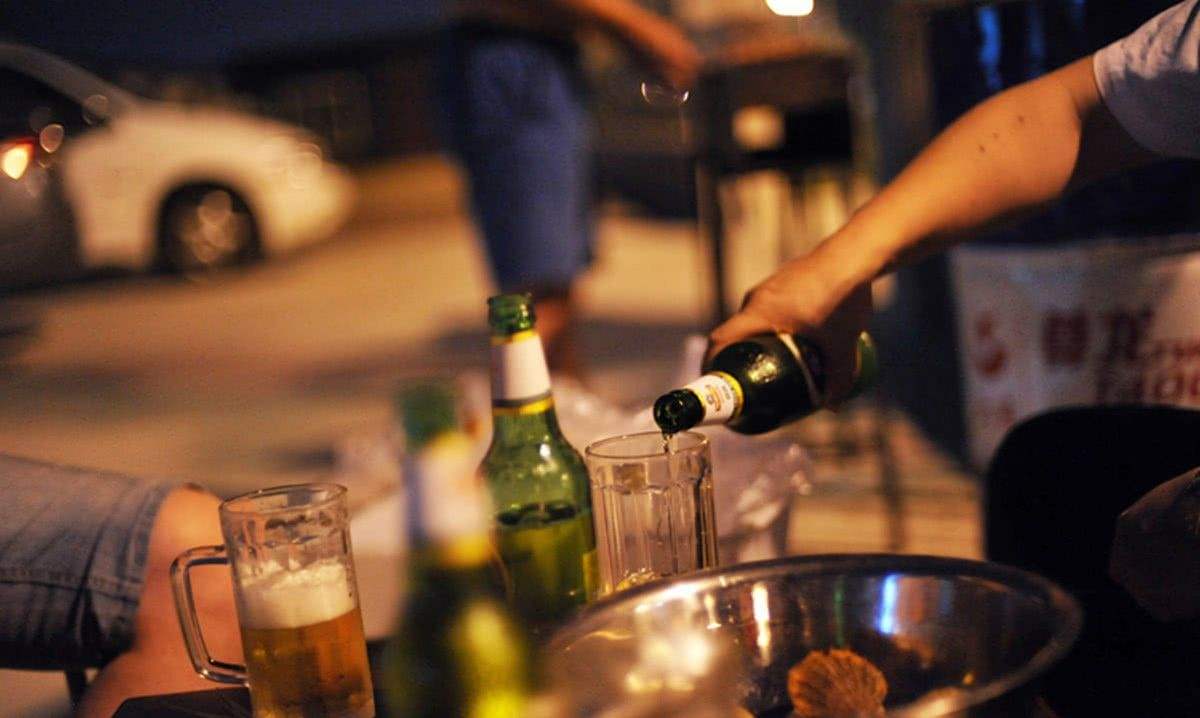 经常喝酒导致胃病药方,喝酒导致的糜烂性胃炎