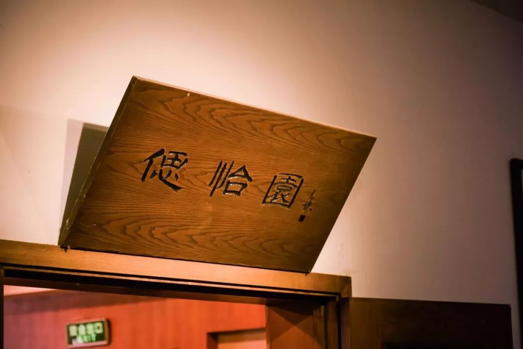 曝光！南京这所高校藏了个网红图书馆，还有高温杀菌器给书除菌！