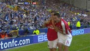 和踢足球的男生谈恋爱,男生踢足球的视频