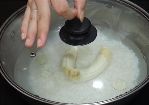 煮米饭时多放一根香蕉,做米饭时别忘了放根香蕉在里面