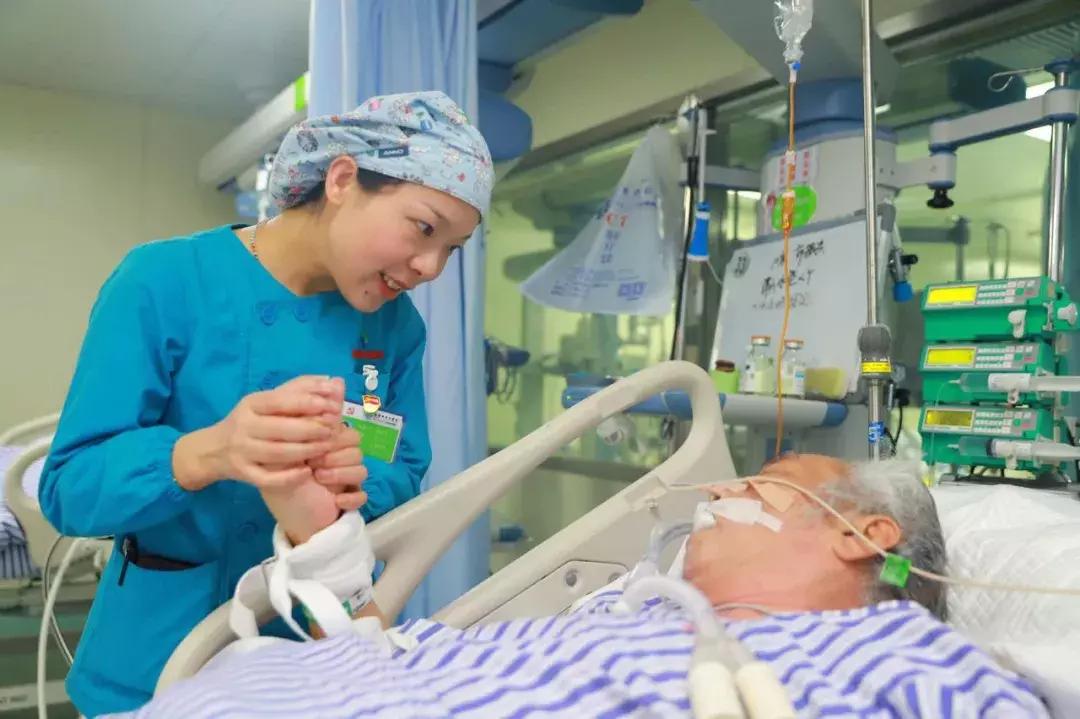 医院急诊护士一般是做什么工作,为什么要成为急诊科专科护士