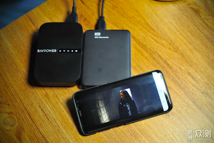 老相机要WIFI,试试RAVPower无线多媒体文件宝