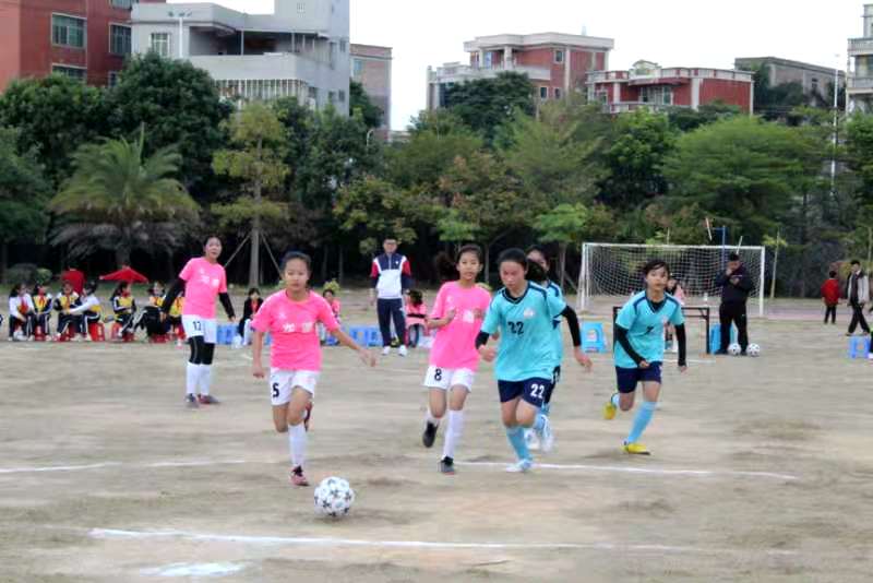 洪塘小学体育节足球比赛,洪窟小学足球比赛