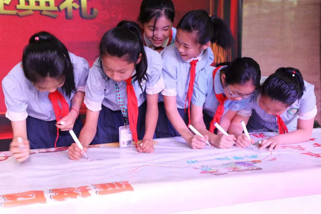 家门口的好学校,家门口的好学校浐灞欧亚中学