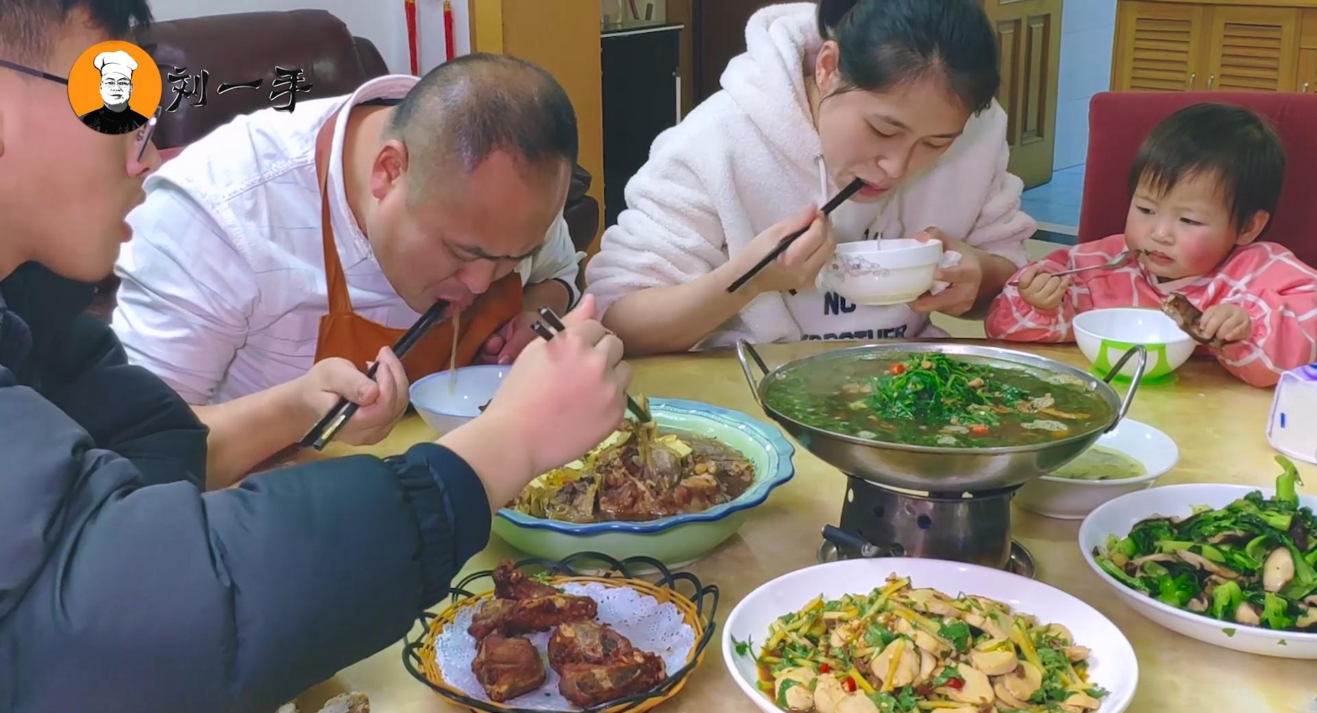 筒骨汤怎么做法好喝啊,筒骨怎么熬汤好吃