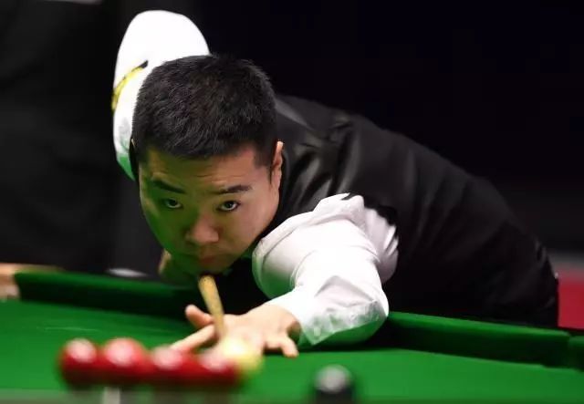 国足0比2不敌韩国；奇才险胜尼克斯；黄蜂VS国王；丁俊晖险胜