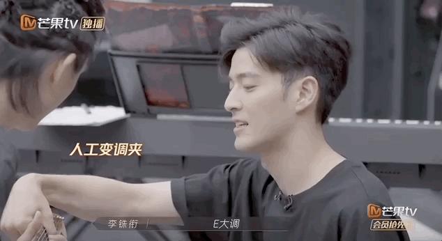 “一公”结束,哥哥们各自精彩,八个部落的队长,谁最受欢迎呢?