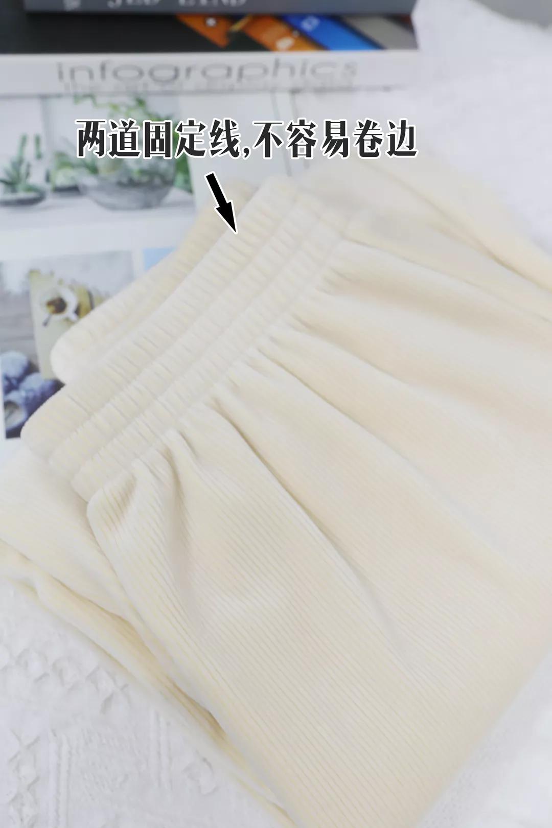 烂大街的阔腿裤也穿出高级感,阔腿裤就要选择保暖又显瘦的