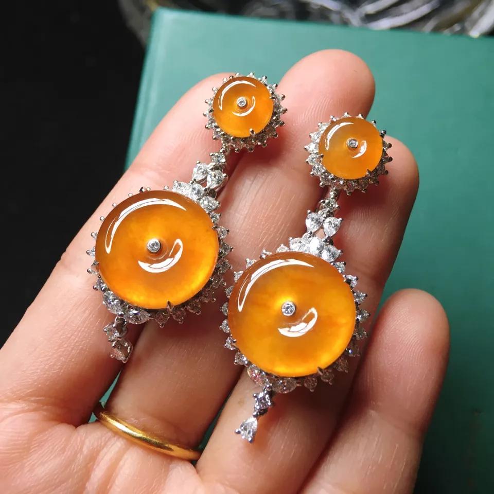 黄翡价格一般多少,黄翡的价值高还是白冰价值高