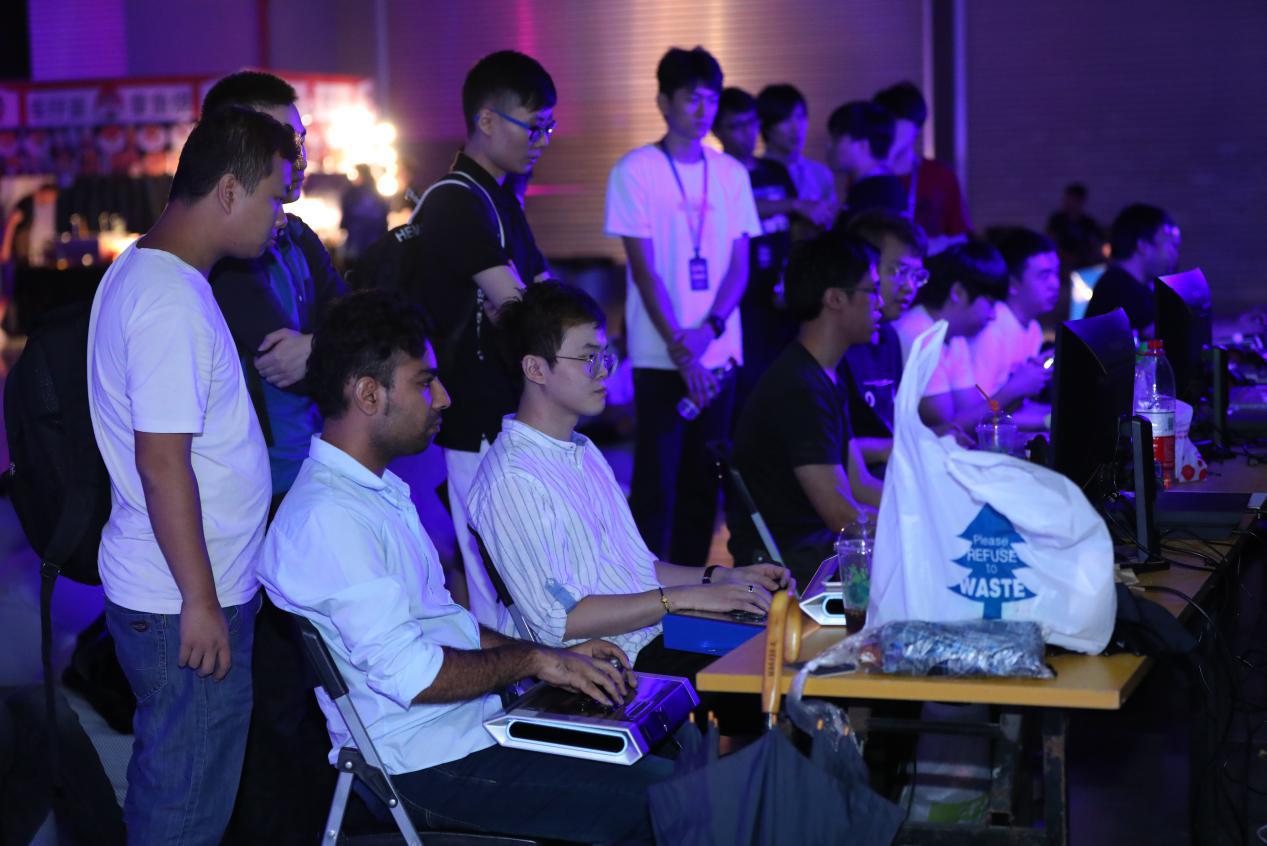 对话战旗LanStory参与者：“前所未有”的国内硬核游戏聚会体验