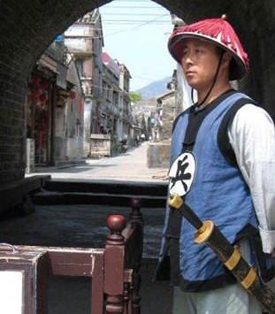 清朝士兵的军服和样子,清朝兵衣服上写着勇是什么意思