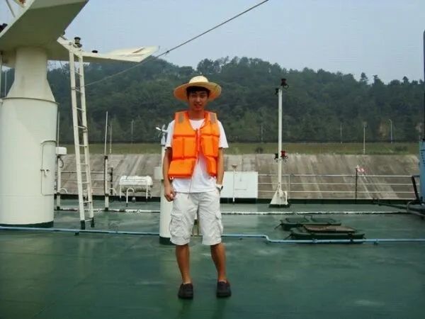 填志愿可以全部填本省吗,填志愿需要遵循自己的爱好吗