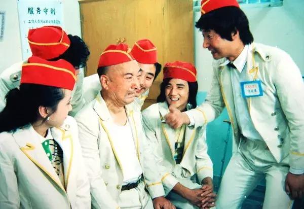 李小龙超越时代的传奇,超越时代的传奇李小龙