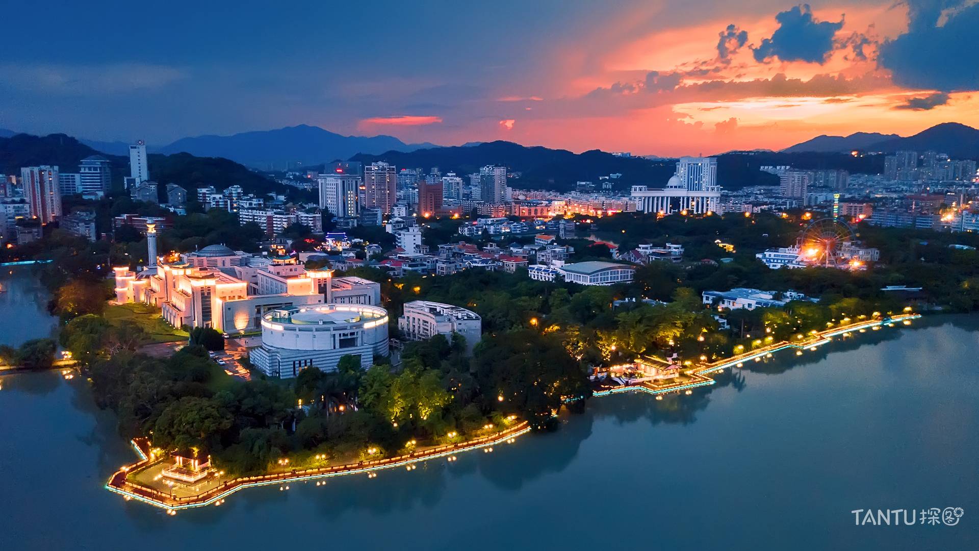 福州海峡西岸中心城市,中国海峡西岸经济区中心城市