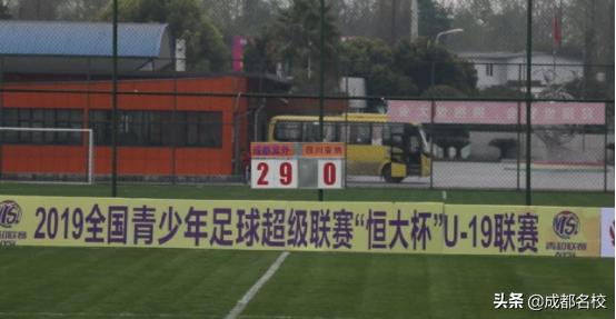 当“成都棠外”唱起了*歌国**，你就知道“成都棠外”又赢了！