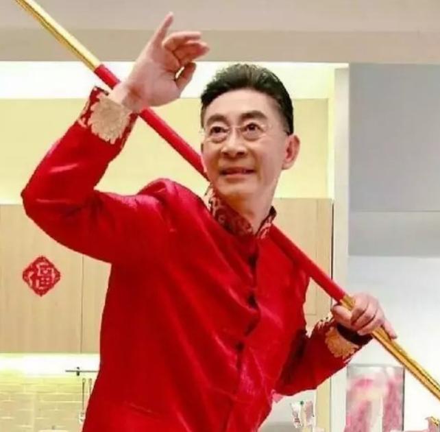 “猴年春晚”为何不请六小龄童？他的问题，比你想象的要多