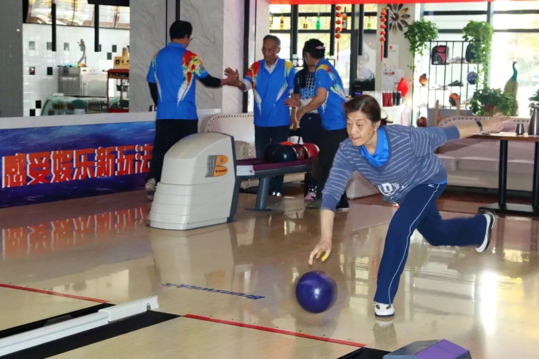 「产业联盟」陕西省保龄球协会,中老年队友谊赛在渭南和运动保龄馆欢乐开启