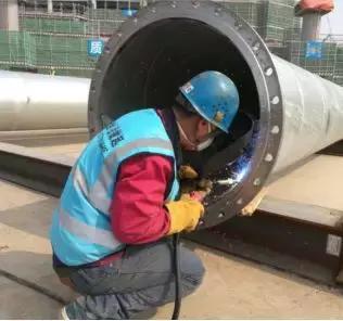 建一座世界级足球场,建造一个世界顶级足球场