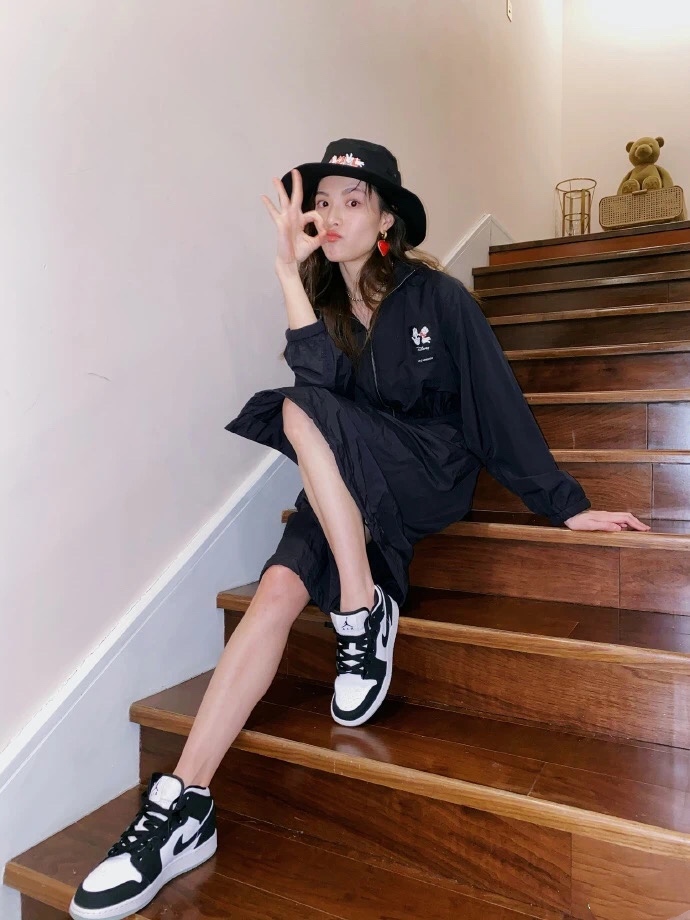 好看且增高的全脚掌运动鞋,超好看洋气运动鞋