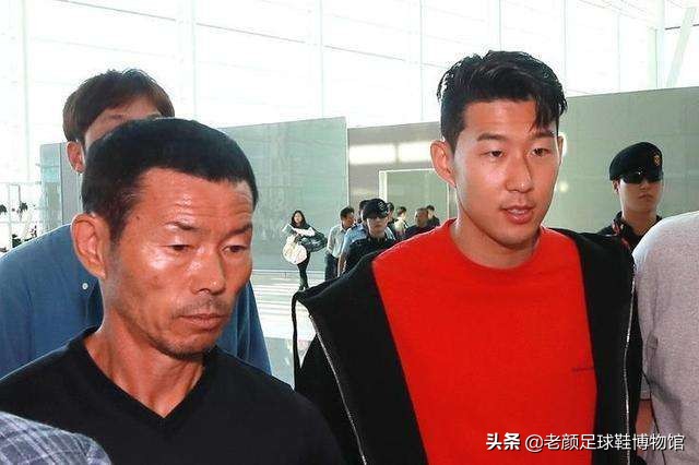 亚洲球王恶意蹬踏染红，除禁赛难逃父亲责罚，因为人性比足球重要