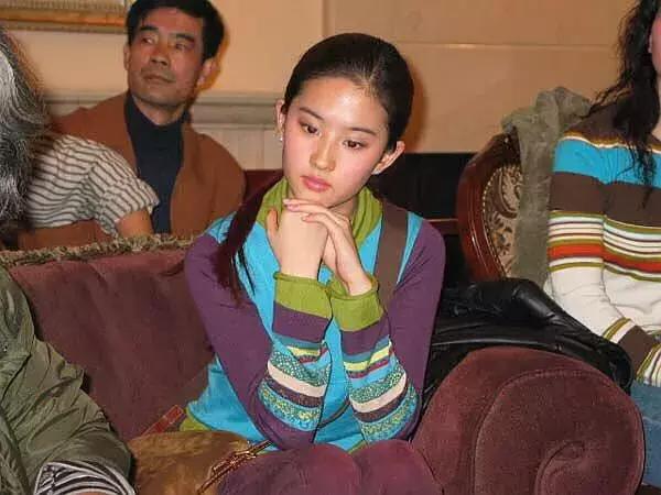 刘亦菲还有哪些经典装扮,刘亦菲胡乱穿搭却很惊艳